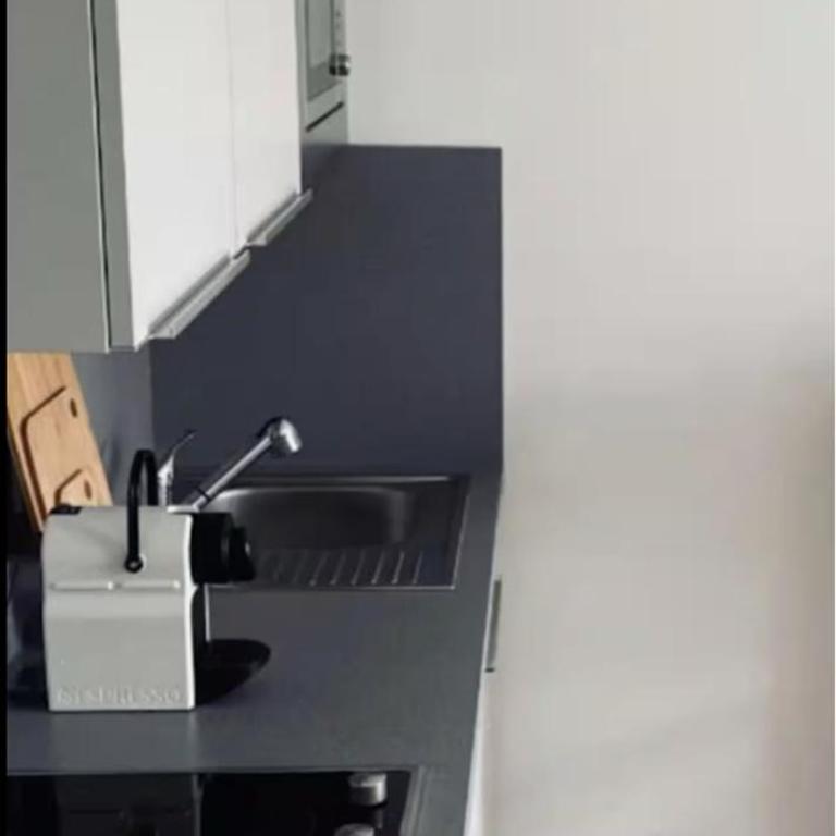 Central Modern Flat City Center - Deluxe Apartment - 2