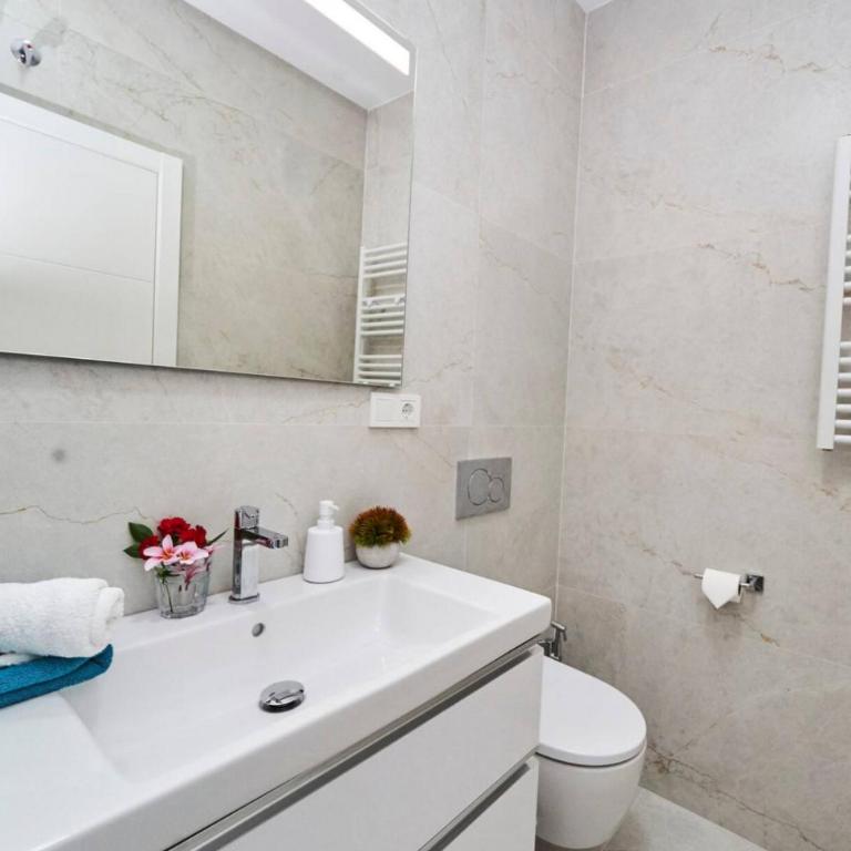 Nerja 1042 Moderno Apartamento centrico - Apartamento - Planta baja - 9