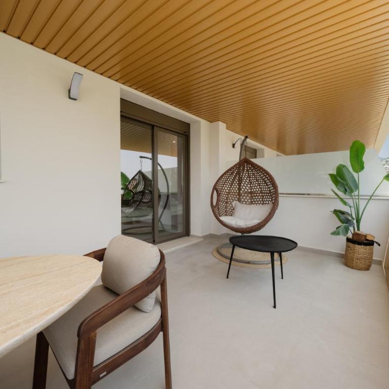 Modern apartment with large terrace and gym - Two-Bedroom Apartment with View - 88