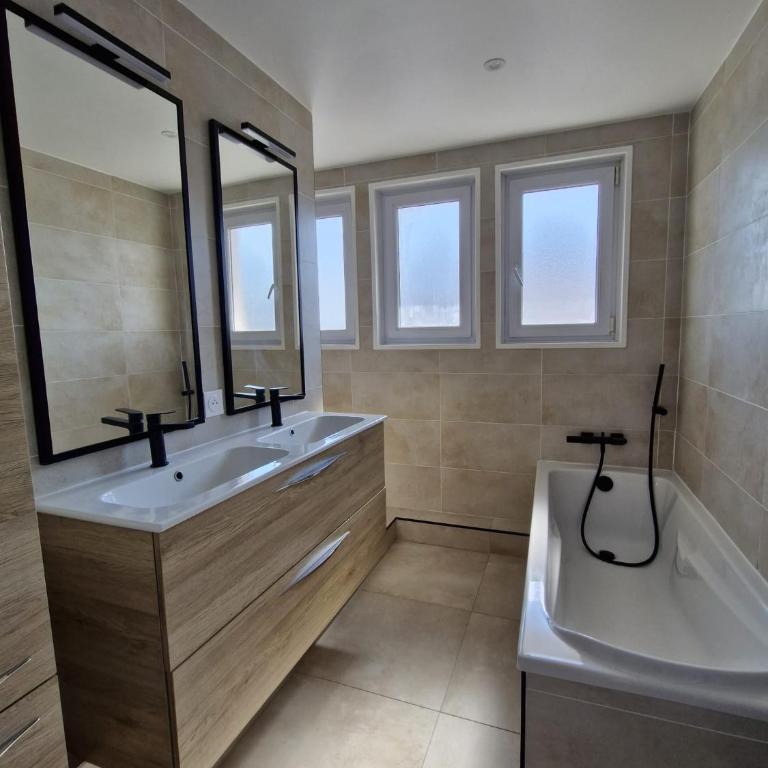 Appartement T4 plein centre - parking sécurisé - Appartamento con 3 Camere da Letto e Vista Montagna - 6