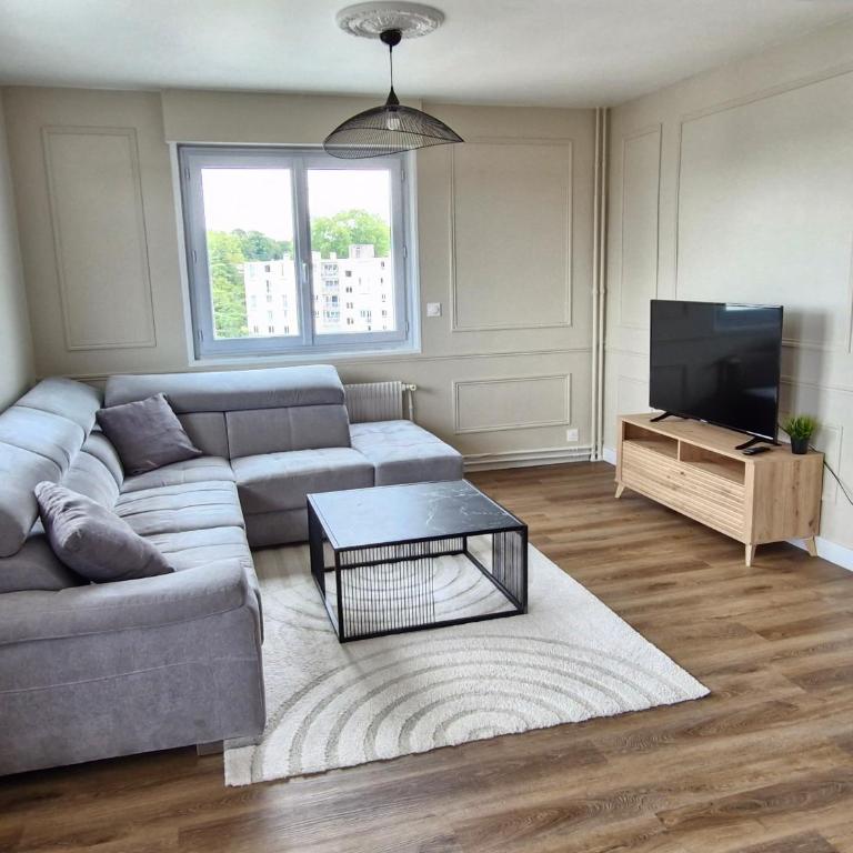 Appartement T4 plein centre - parking sécurisé - Appartamento con 3 Camere da Letto e Vista Montagna - 2