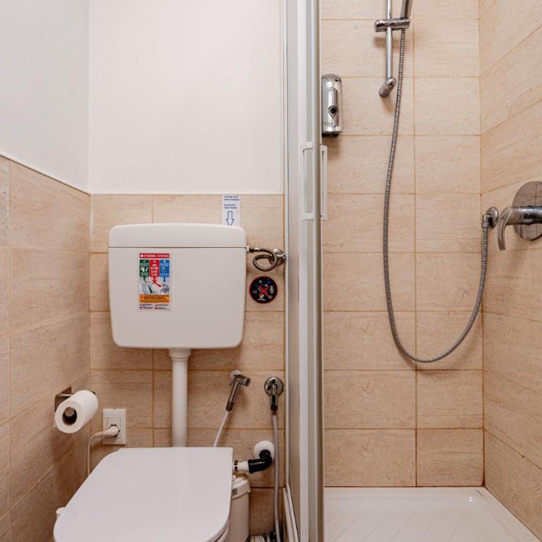 Casa Toli - Self Check-in WiFi 2 min from Train Station - Apartamento de 1 dormitorio - 16