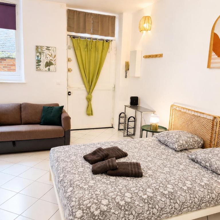 19 Grands Champs Hypercentre - Fond de cour - RDC - Calme - Wifi - Studio - 5