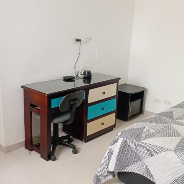 Apto Edif Urbis48- Solo por Meses - Two-Bedroom Apartment - 16