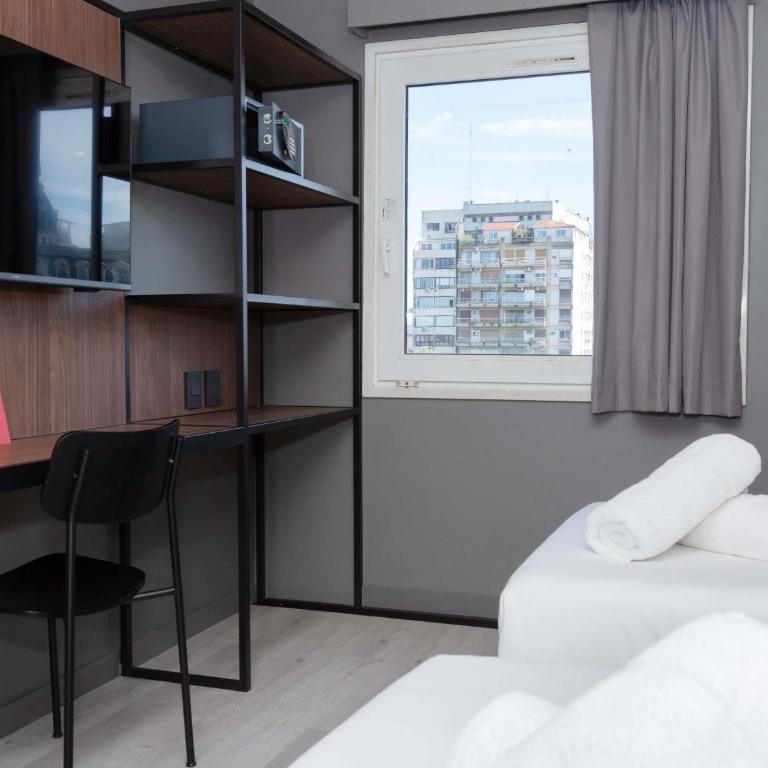 ibis Buenos Aires Congreso - Habitación Estándar con 4 camas individuales - 4