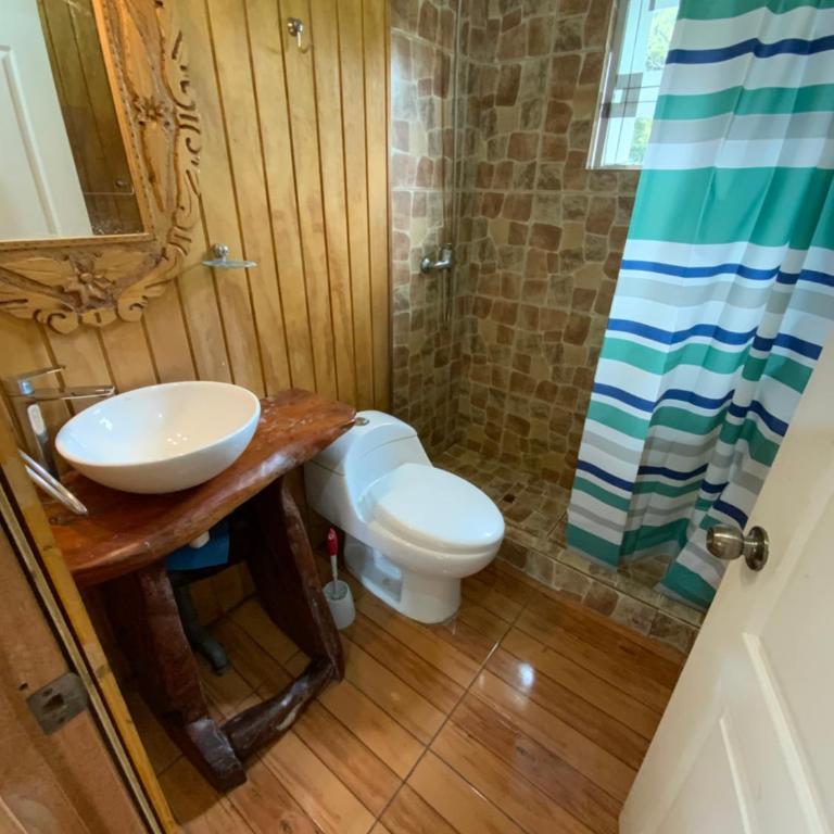 Cabaña Amoblado en Sector La Colonia La Poza Puerto Varas - Casa de 2 dormitorios - 3
