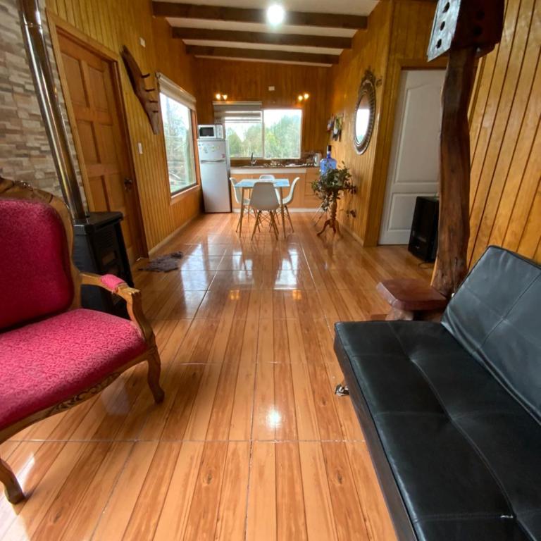 Cabaña Amoblado en Sector La Colonia La Poza Puerto Varas - Casa de 2 dormitorios - 35