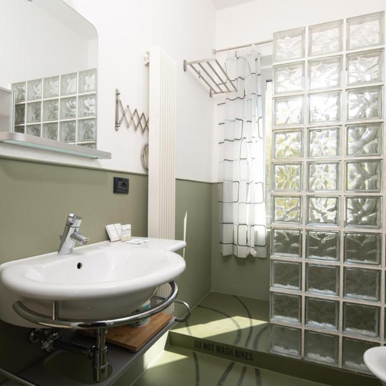 Santa Croce Signature Stay - One-Bedroom Apartment - 32