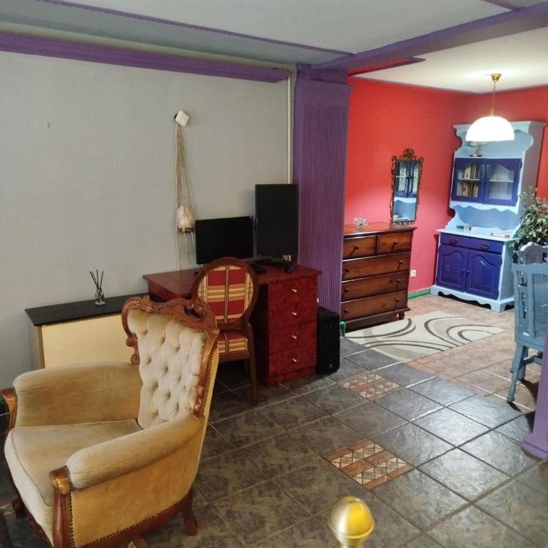 Paws & Pines Hideaway - Apartman sa 2 Spavaće Sobe - 11