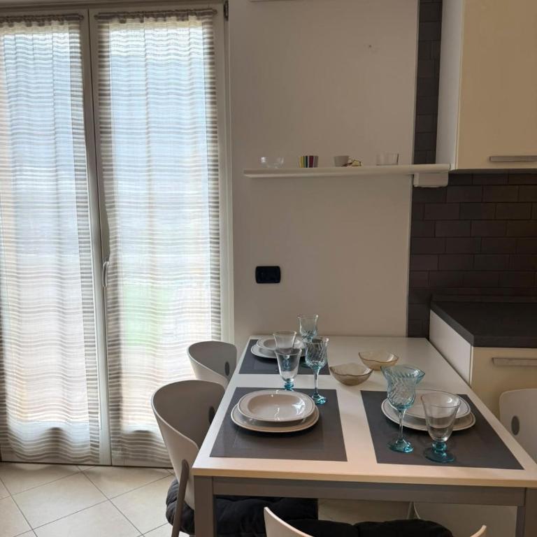 BeeOliva Garda & Garage Arco - Appartamento con 1 Camera da Letto, Balcone e Vista Montagna - 6