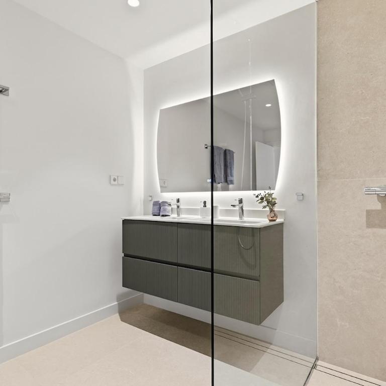 Modern Puerto Banus Frontline Penthouse - Premium Apartment mit 3 Schlafzimmern und Balkon - 24