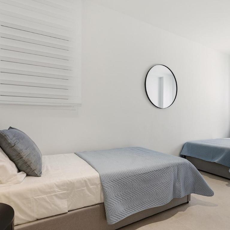Modern Puerto Banus Frontline Penthouse - Premium Apartment mit 3 Schlafzimmern und Balkon - 25