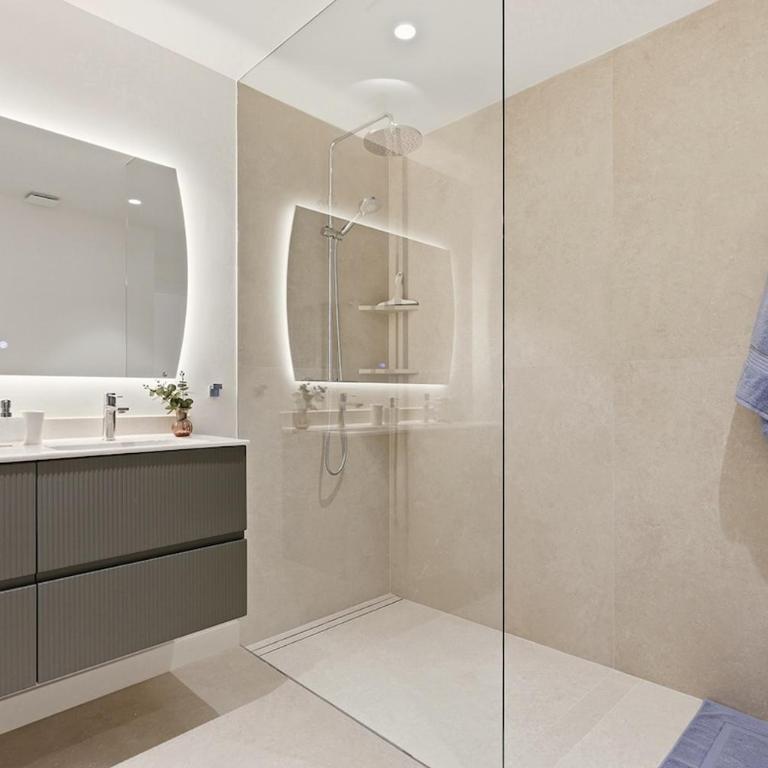 Modern Puerto Banus Frontline Penthouse - Premium Apartment mit 3 Schlafzimmern und Balkon - 12