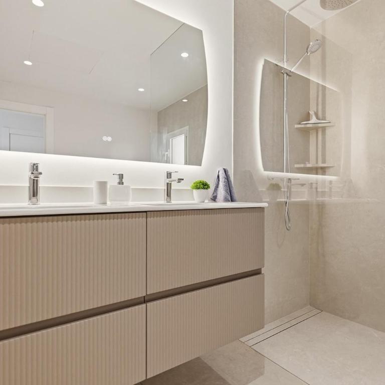 Modern Puerto Banus Frontline Penthouse - Premium Apartment mit 3 Schlafzimmern und Balkon - 27