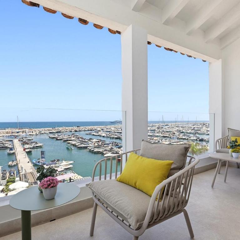 Modern Puerto Banus Frontline Penthouse - Premium Apartment mit 3 Schlafzimmern und Balkon - 1