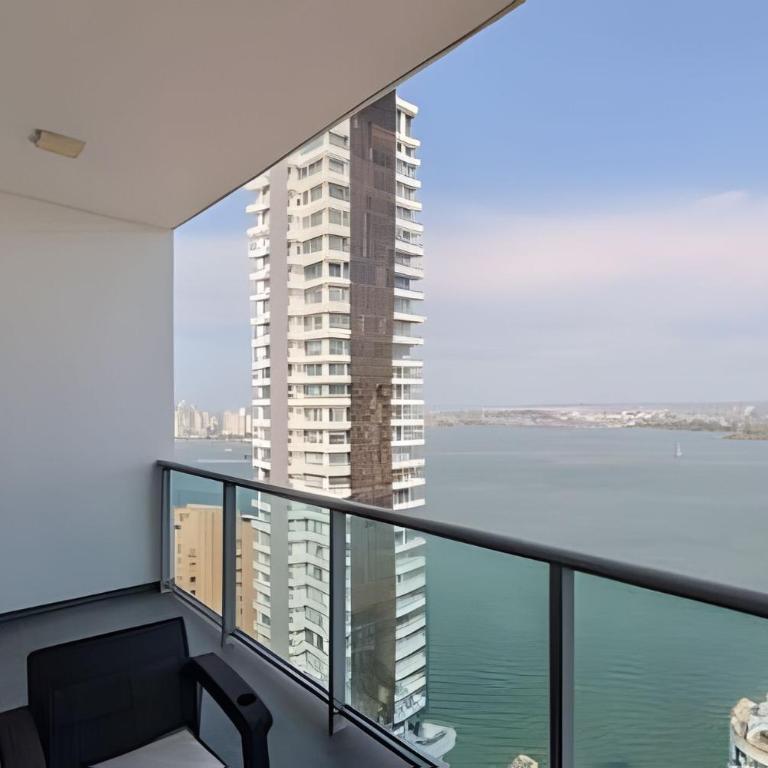Impressive apartment with bay view 3207 - Deluxe One-Bedroom Apartment with Ocean View - 24