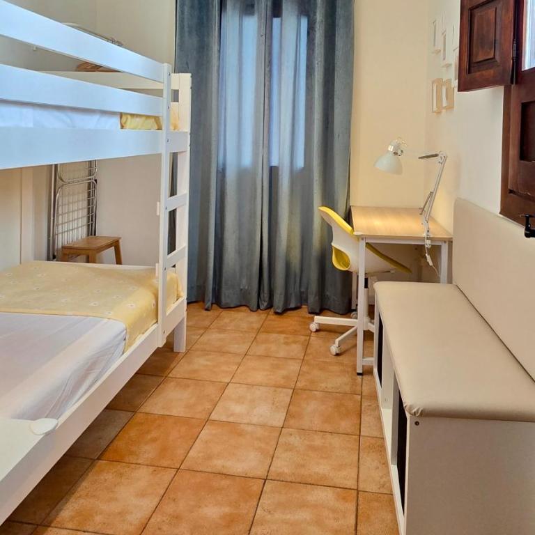 Apartamento en Carrera del Darro, Granada, Cubo - Apartamento de 2 dormitorios - 48