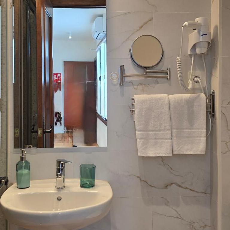 Apartamento en Carrera del Darro, Granada, Cubo - Apartamento de 2 dormitorios - 32