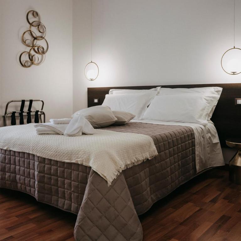 MAISON ETNEA Suite - Deluxe Room - 10