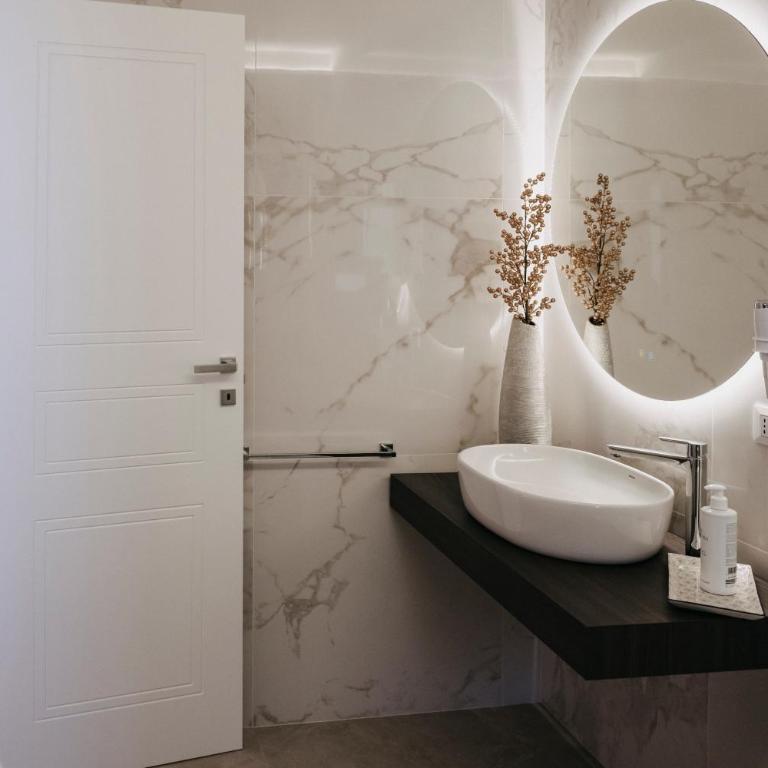 MAISON ETNEA Suite - Deluxe Room - 11