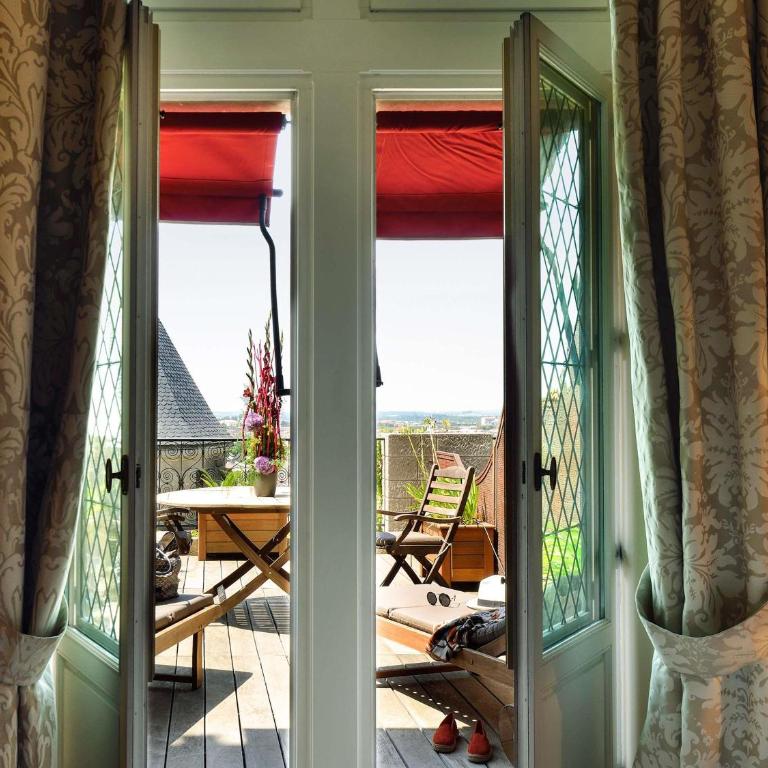 Hotel de la Cité Carcassonne - MGallery Collection - Chambre Lit King-Size Supérieure avec Terrasse - Vue sur Jardin - 2