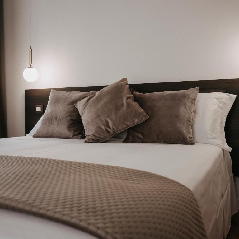 MAISON ETNEA Suite - King Room - 20