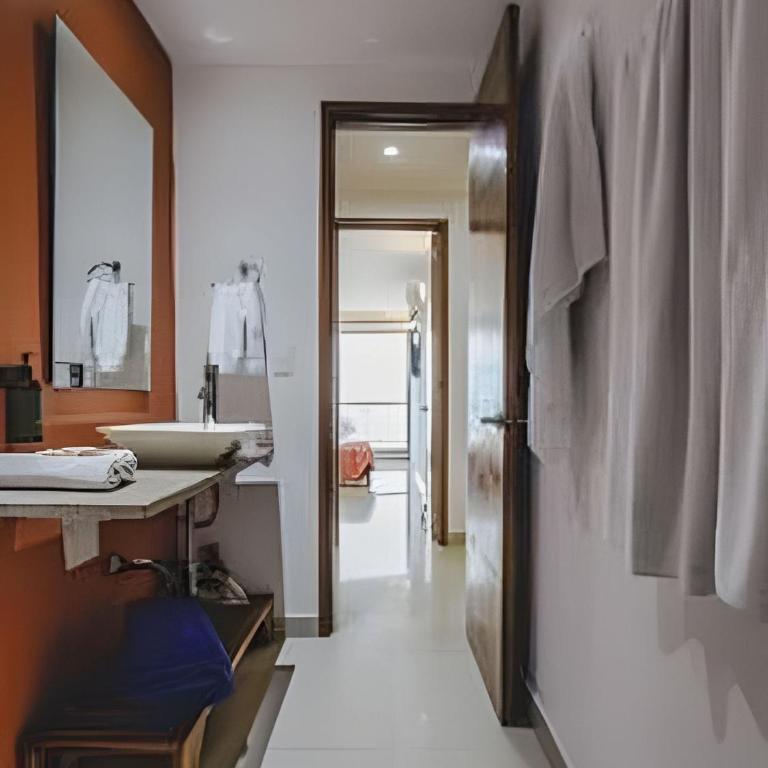 Sunset Oceanfront+ Gym Jacuzzi - Apartment with Sea View - 42