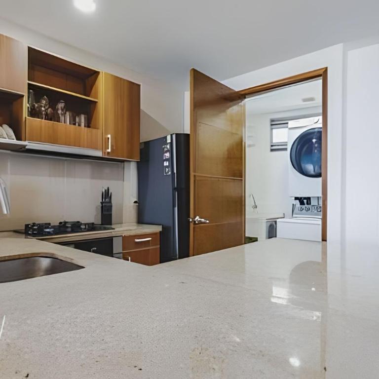 Sunset Oceanfront+ Gym Jacuzzi - Apartment with Sea View - 49