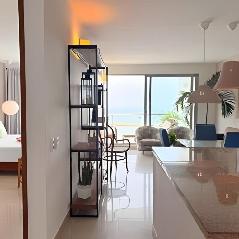 Sunset Oceanfront+ Gym Jacuzzi - Apartment with Sea View - 59
