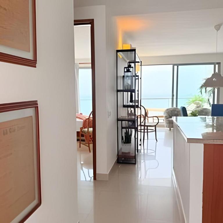 Sunset Oceanfront+ Gym Jacuzzi - Apartment with Sea View - 60