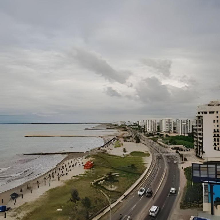 Sunset Oceanfront+ Gym Jacuzzi - Apartment with Sea View - 63