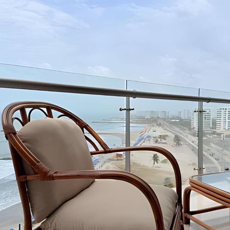 Sunset Oceanfront+ Gym Jacuzzi - Apartment with Sea View - 65