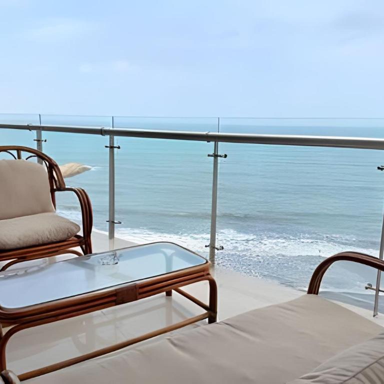 Sunset Oceanfront+ Gym Jacuzzi - Apartment with Sea View - 69