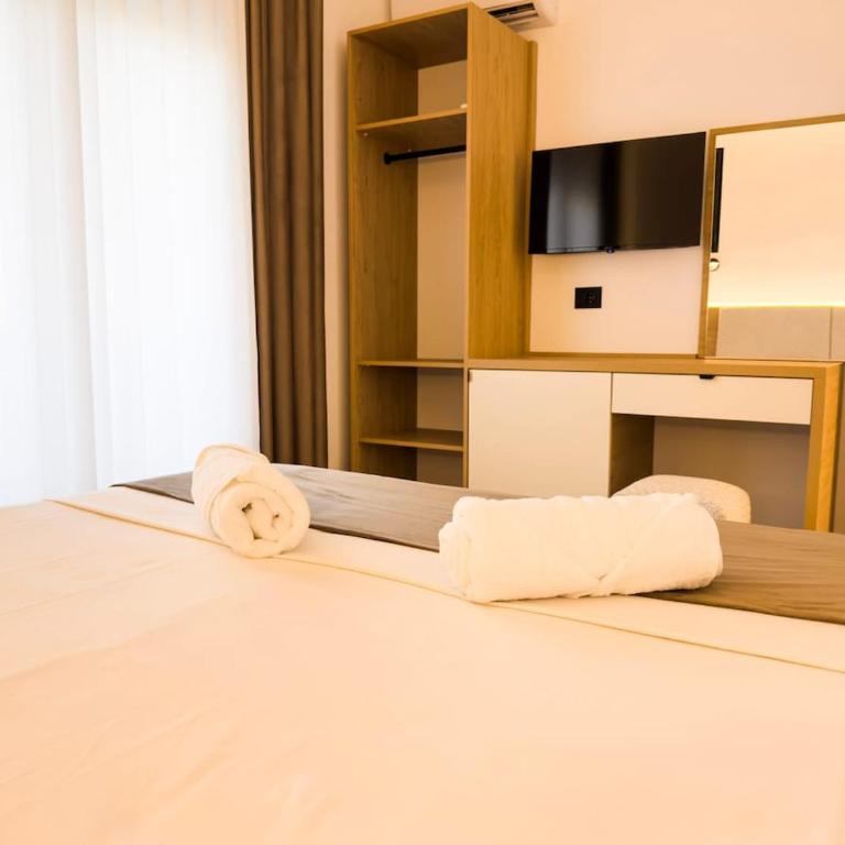 Reis Luxury Residence - Osnovna Trokrevetna Soba - 10