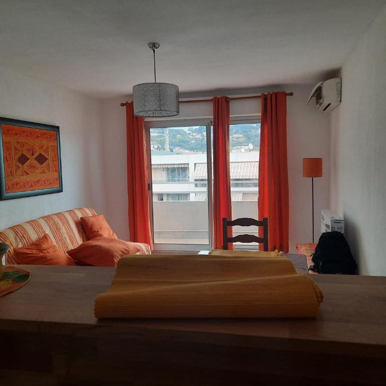 3 piéces centre vallauris terasse parking - Apartment mit 3 Schlafzimmern - 9