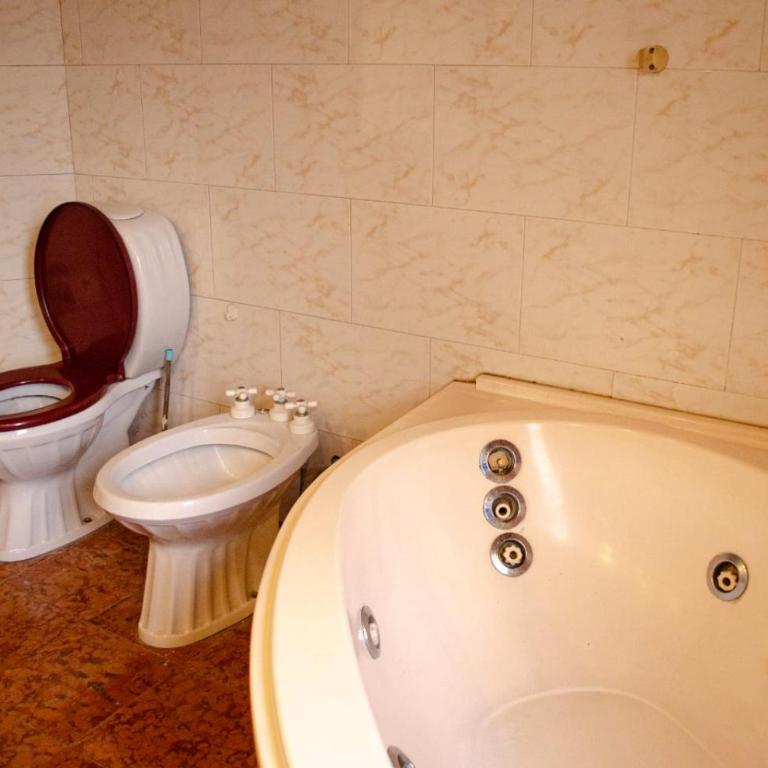 Casa Pugliese - Habitación Doble con baño privado - 13