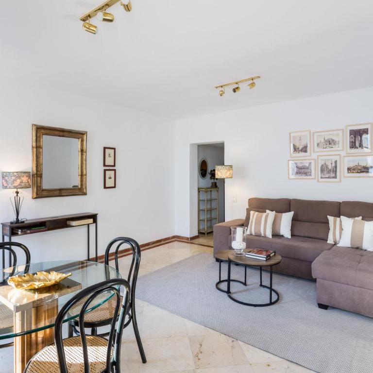 Avenida de la Constitucion by Home at Homes - Apartamento - 4