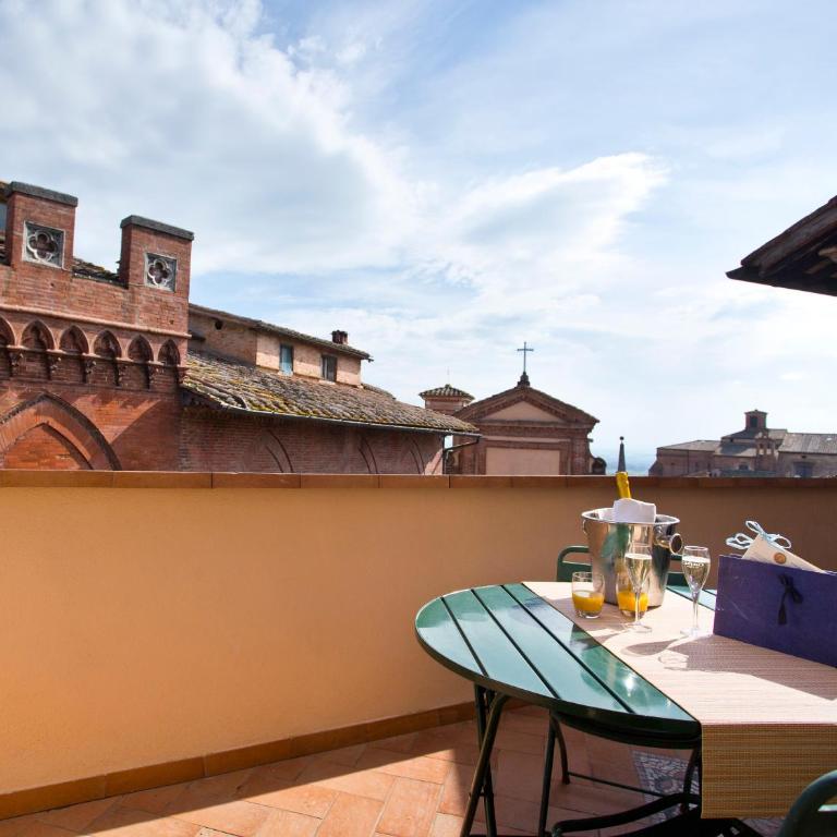 Siena Romantica - One-Bedroom Apartment - 16