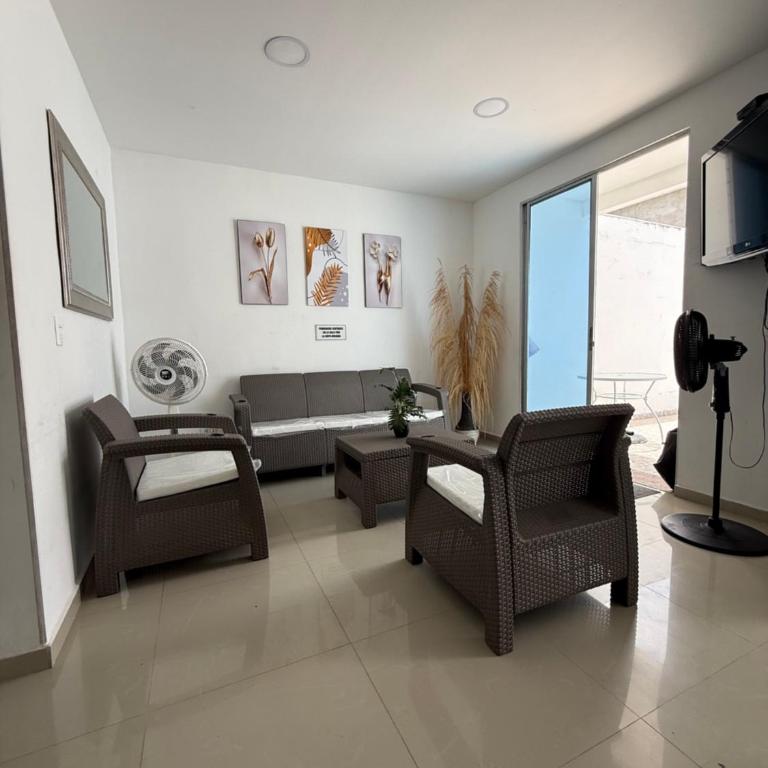 Casa con Jacuzzi Vía El Peñon Girardot - Three-Bedroom Villa - 36