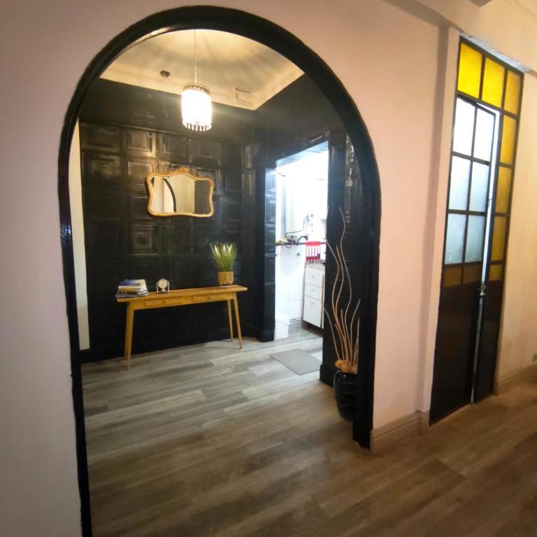 Peatonal y San Martín Galeria Historica Departamento - Three-Bedroom Apartment - 69
