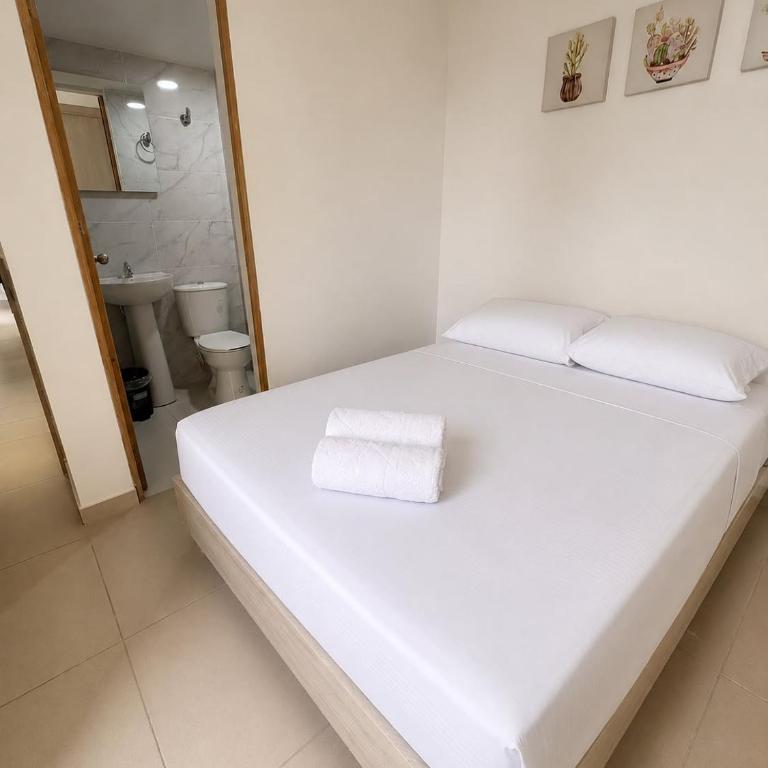 CONSTRUESCALA PM - Torre 811 - Three-Bedroom Standard Apartment - 15