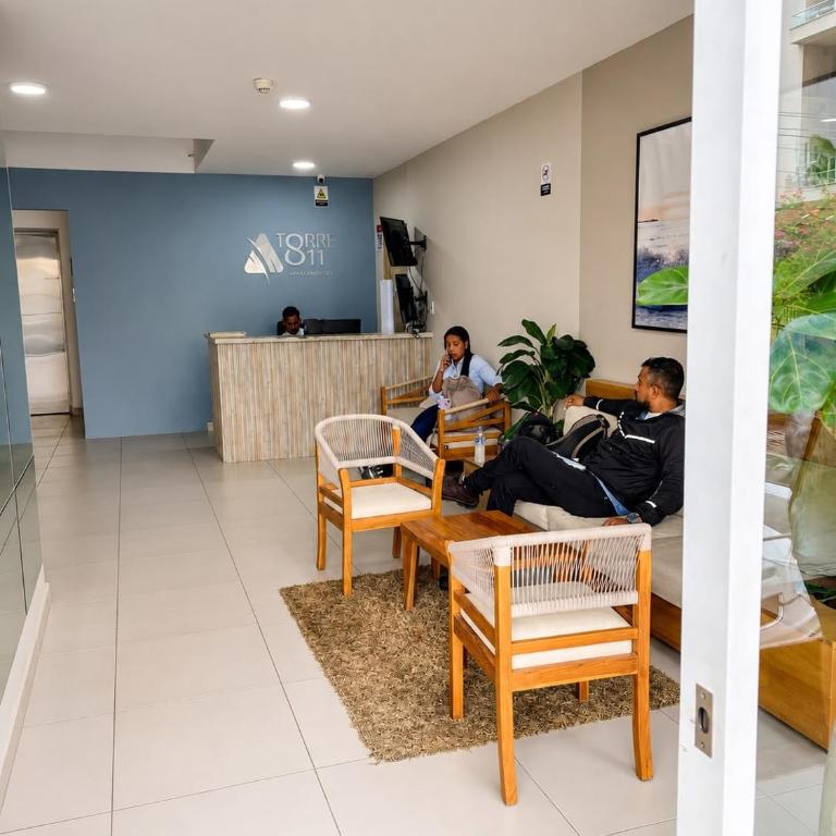 CONSTRUESCALA PM - Torre 811 - Three-Bedroom Standard Apartment - 18