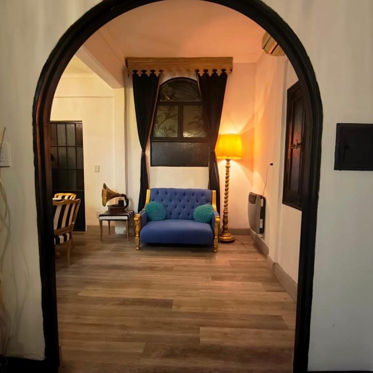 Peatonal y San Martín Galeria Historica Departamento - Three-Bedroom Apartment - 80