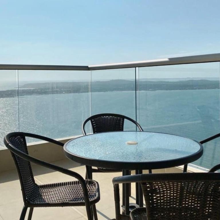 Hospedaje, Apartamentos,Balcones Del Caribe, El Laguito,Torres Del Lago,Cartagena - Apartamento de 3 dormitorios con vistas al mar - 5