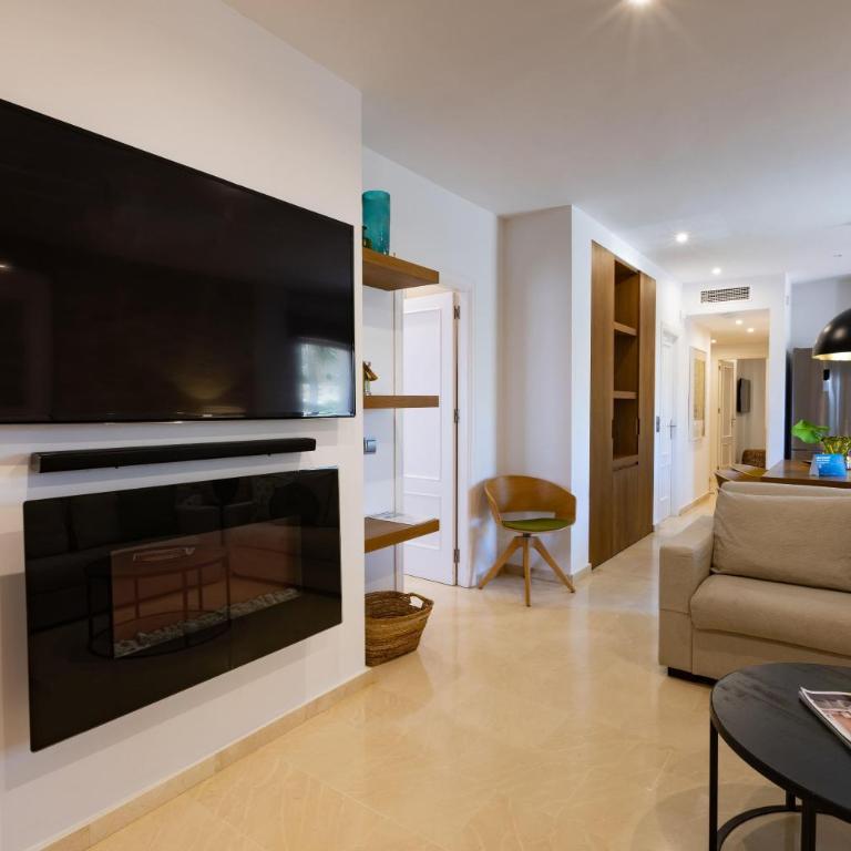 Wyndham Grand Costa del Sol - Suite Grand de 3 dormitorios con bañera de hidromasaje y vistas al mar - 3