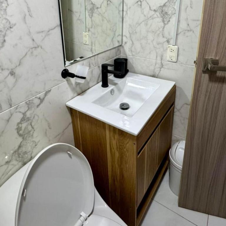 Hospedaje, Apartamentos,Balcones Del Caribe, El Laguito,Torres Del Lago,Cartagena - Estudio con vistas al mar - 4