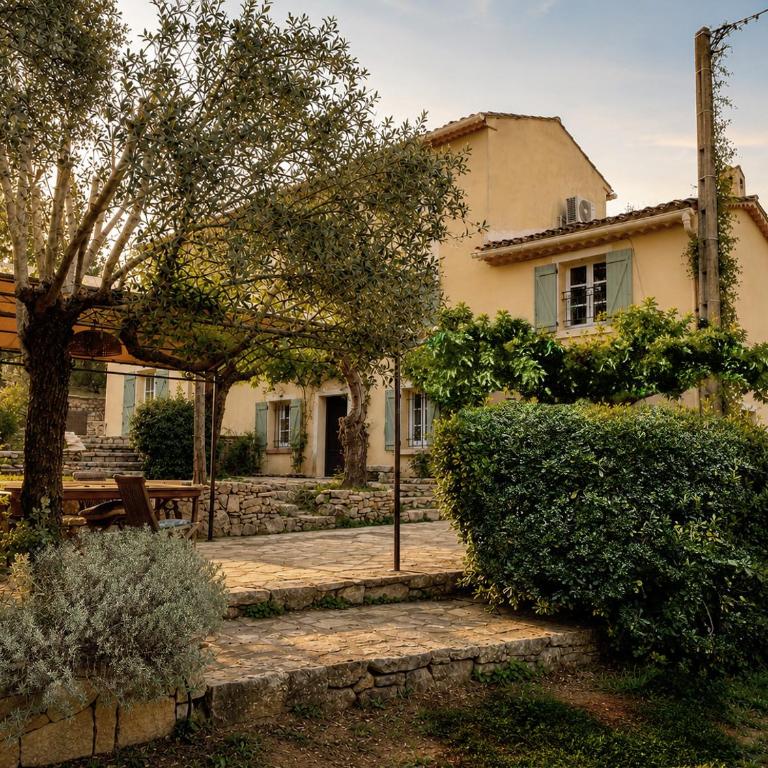 Charming, chic, secluded villa within walking distance from Lorgues - Villa - 4
