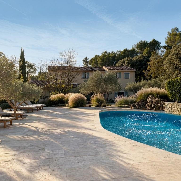 Charming, chic, secluded villa within walking distance from Lorgues - Villa - 5