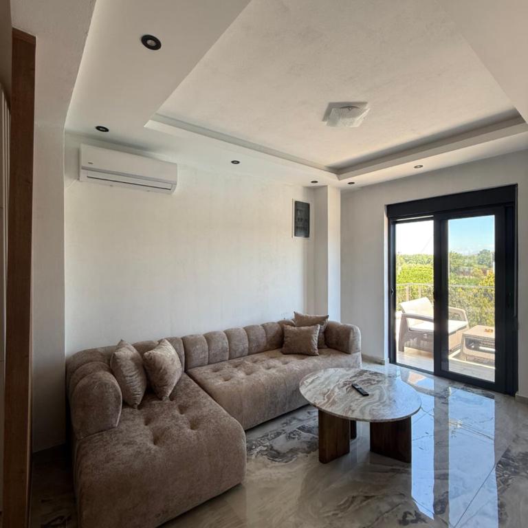 Riverside Apartments - Deluxe Villa - 2