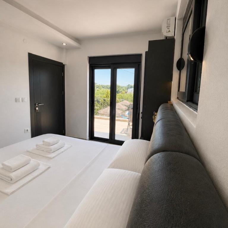 Riverside Apartments - Deluxe Villa - 7
